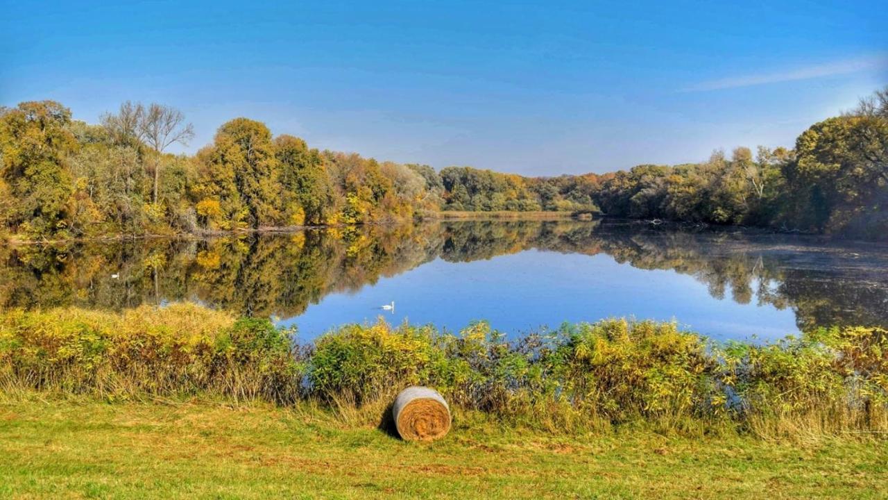 Oeko Kemping Es Glamping Tiszadada Exterior foto
